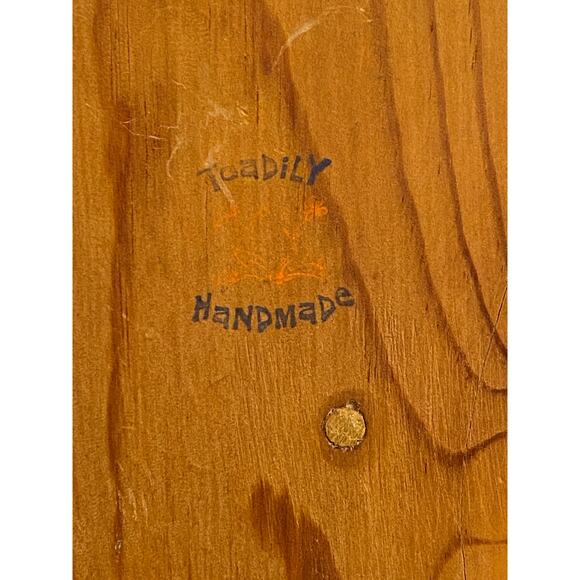 Toadily Handmade Wood 8.5 inch Paper Plate Holder carved Bear and Cub signed EUC - Picture 10 of 16